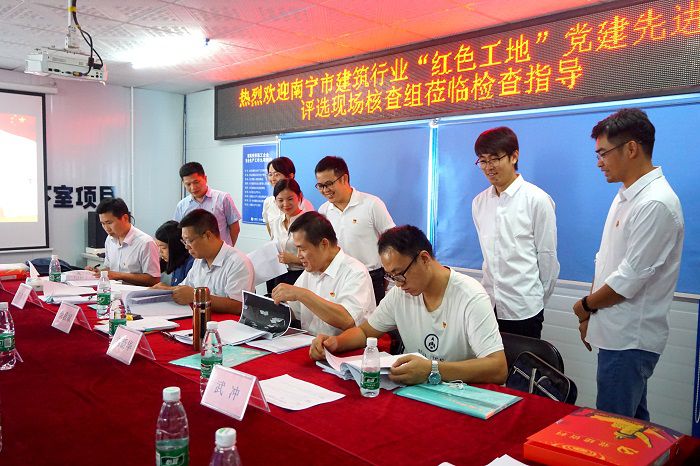 資料檢查。謝微旋 攝.JPG