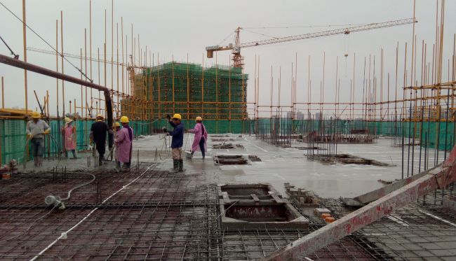 施工現(xiàn)場。韋冬影 攝.jpg