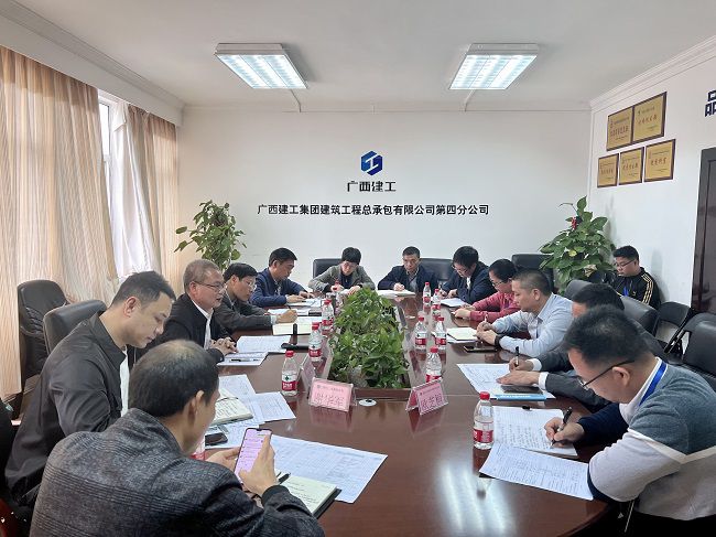 調(diào)研會(huì)現(xiàn)場(chǎng)。盧麗君 攝（修圖）.jpg
